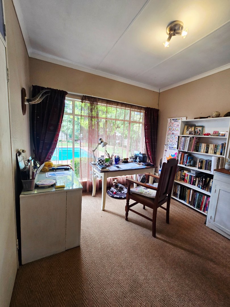 5 Bedroom Property for Sale in La Hoff North West